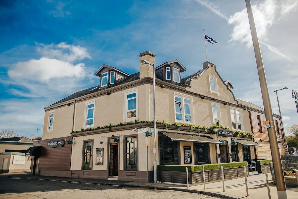 Фото The Commercial Hotel