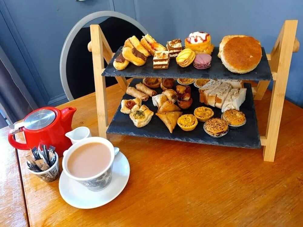 Фото Star and Garter Hotel