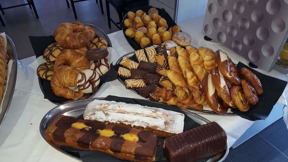 Фото El Marques Palace by Intercorp Hotel Group