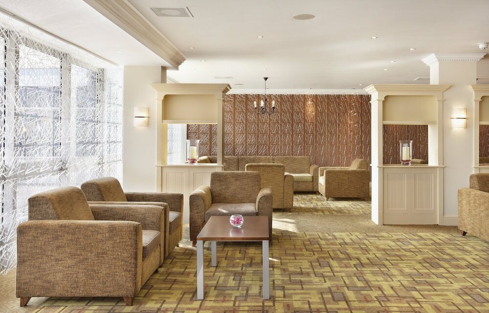 Фото Thistle London Heathrow T5