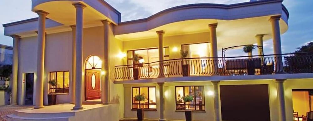 Фото Sanchia Luxury Guesthouse