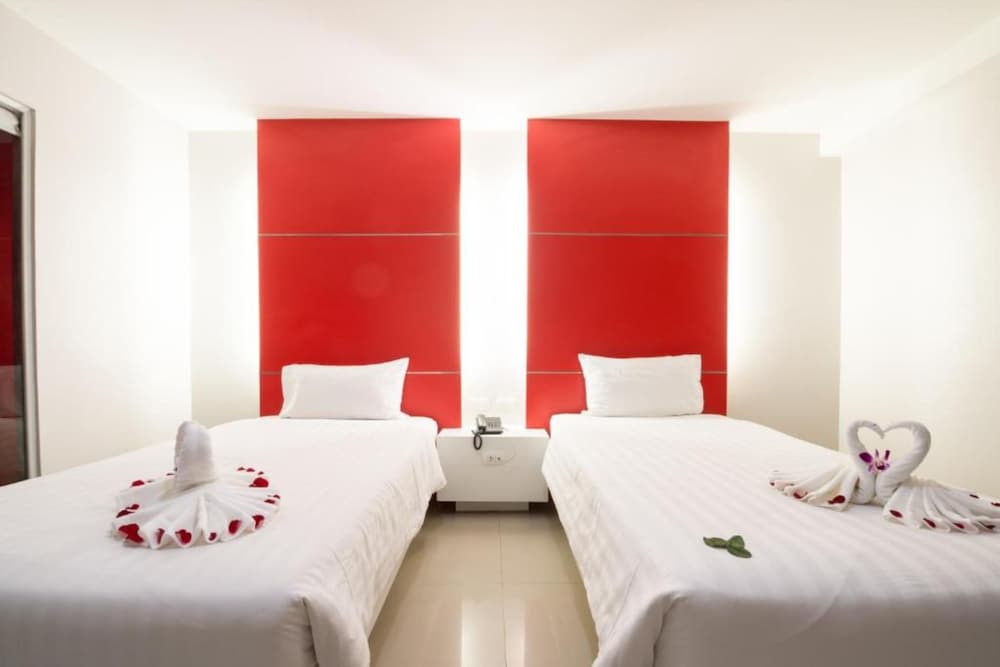 Фото Alfresco Phuket Hotel