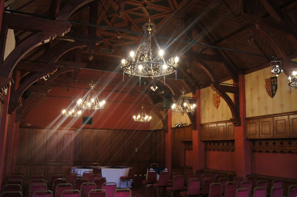 Фото The Castle Hotel Tamworth