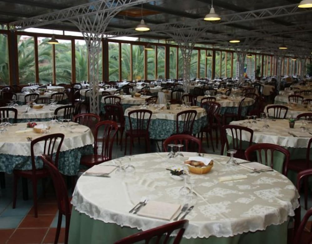 Фото Hotel Villaggio Calaghena