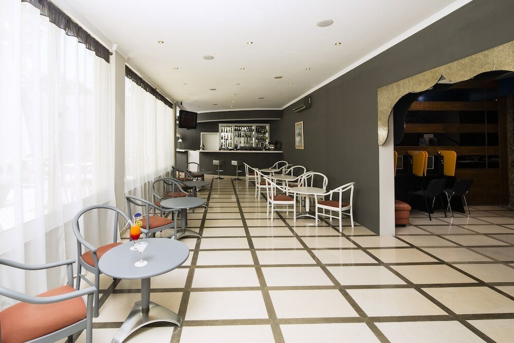 Фото Luna Olympus