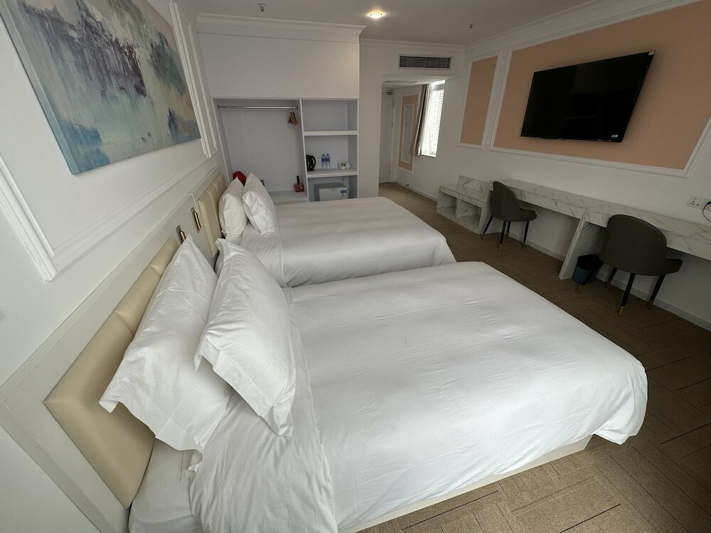 Фото Magnificent International Hotel Xintiandi People's Square