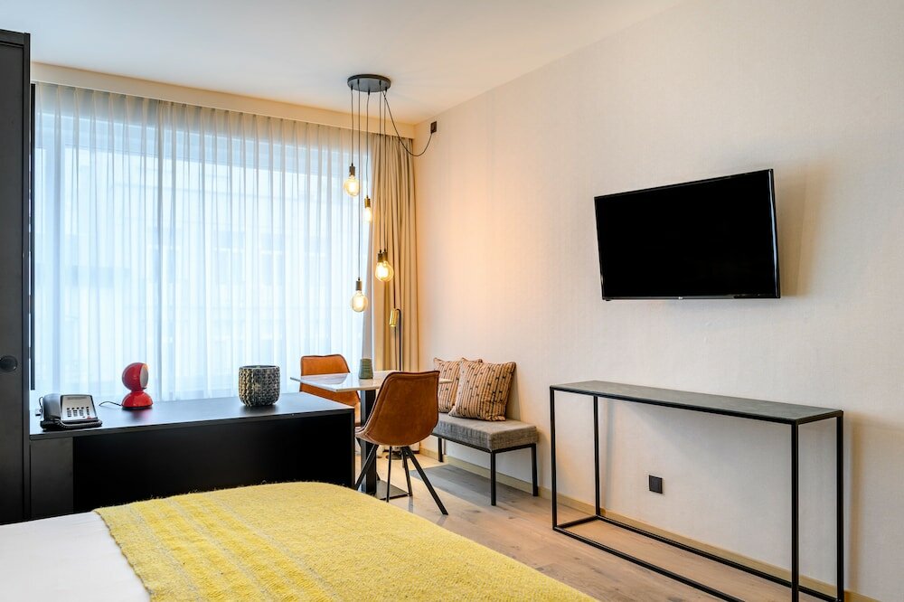 Фото Premier Suites Plus Antwerp