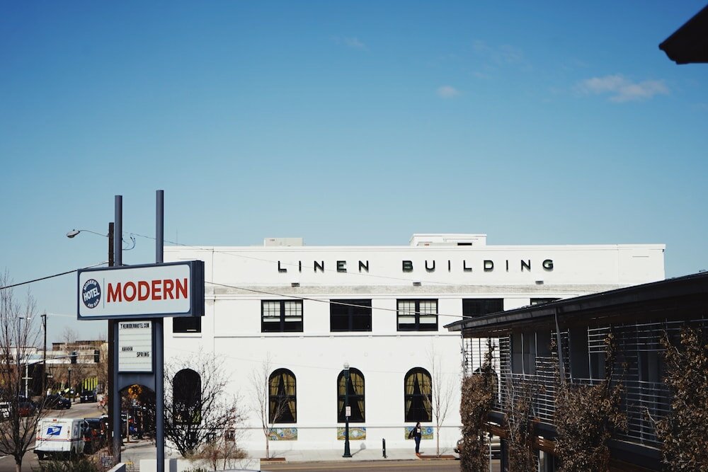 Фото Modern Hotel