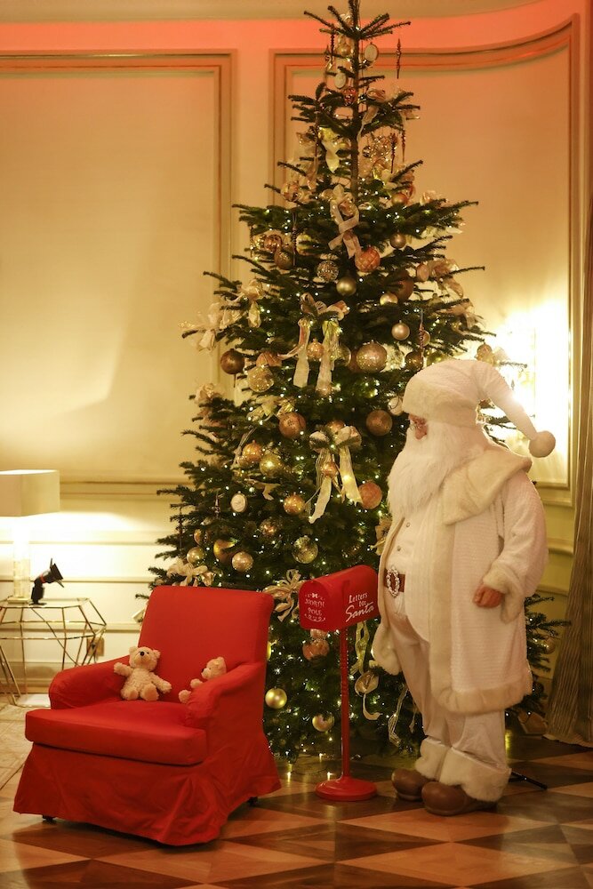 Фото Fairmont Hotel Vier Jahreszeiten