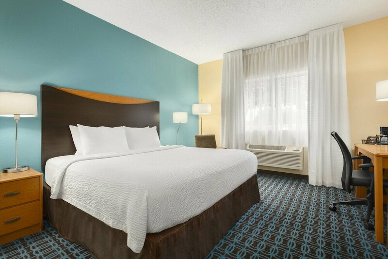 Гостиница Fairfield Inn Racine