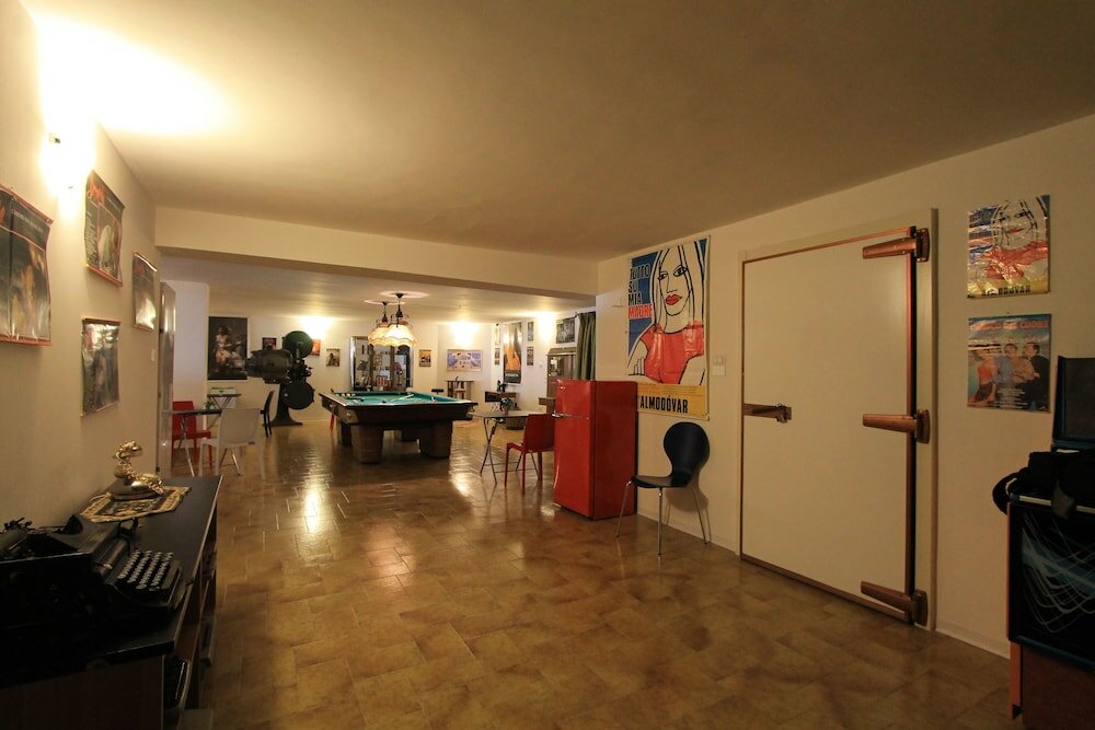 Фото Salenthouse