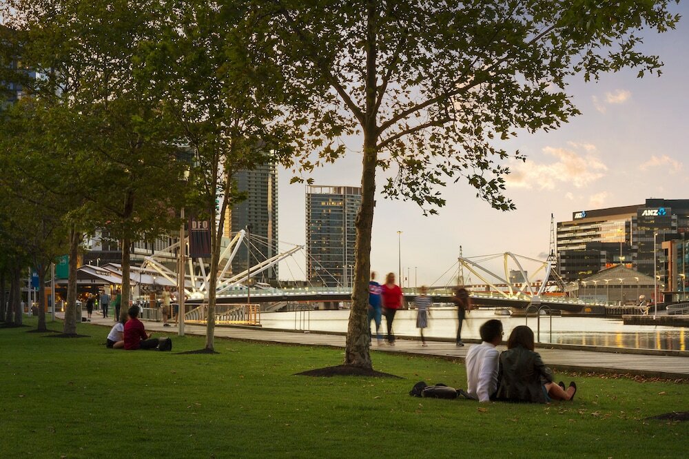 Фото Melbourne Holiday Apartments Flinders Wharf