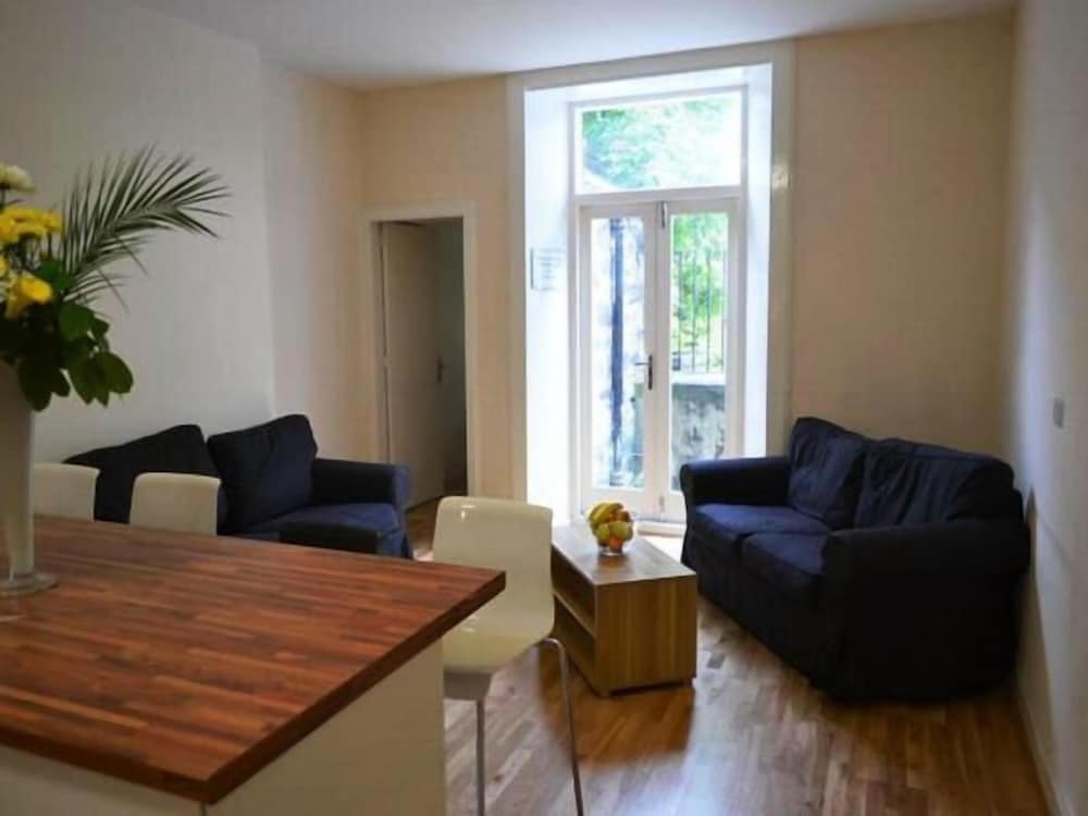 Фото Windsor Street Apartments