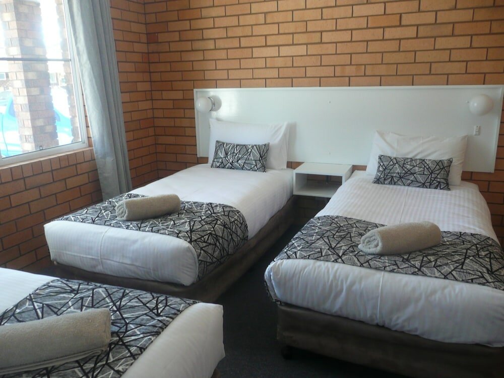 Фото Rosebourne Gardens Motel