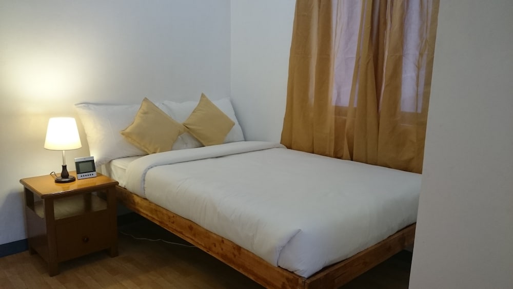 Фото Chateau Beatrice Bed & Breakfast