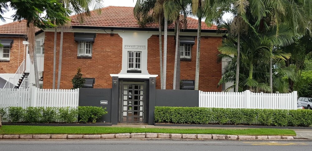 Фото Edward Lodge Bed & Breakfast