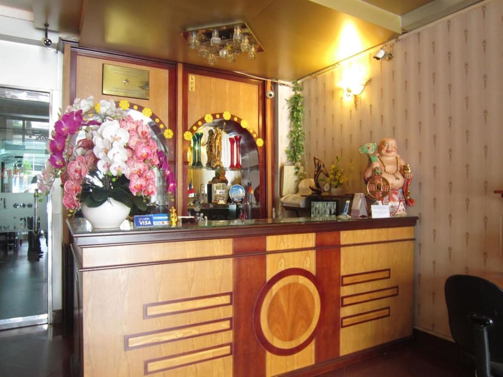 Фото Tan Hoang Long Hotel District 5