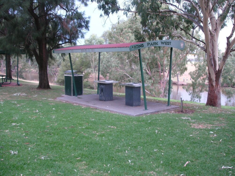 Фото Tallarook Motor Inn