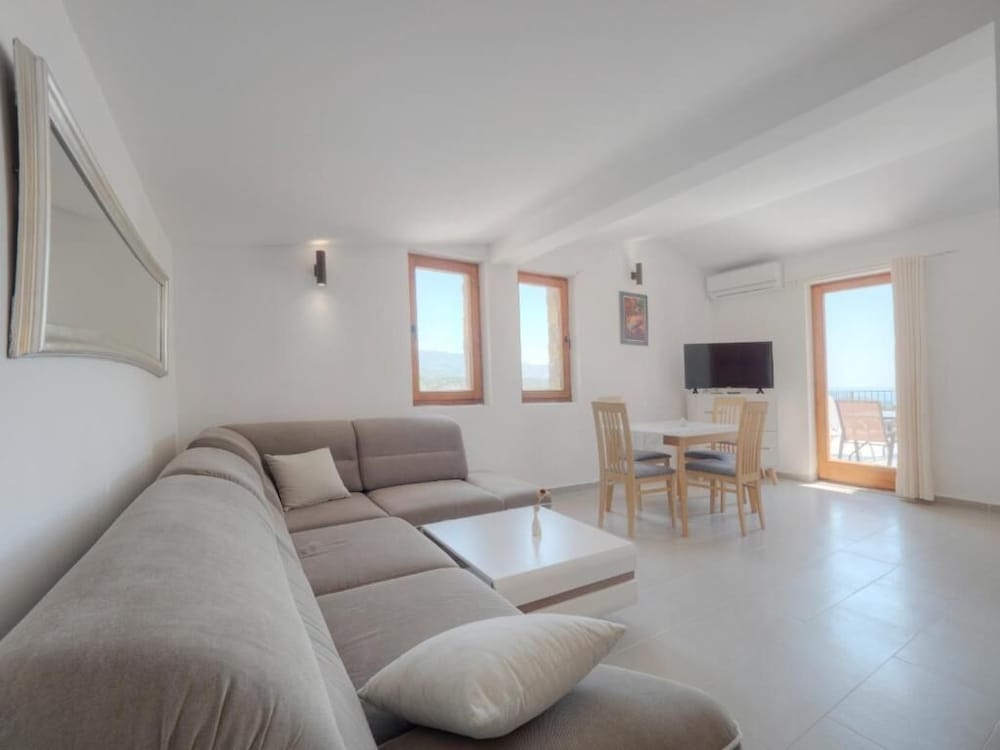 Фото Family Retreat Bozovic