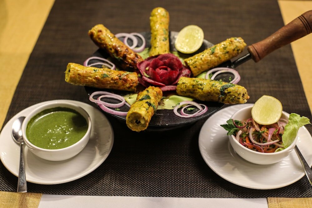 Фото Fariyas Hotel