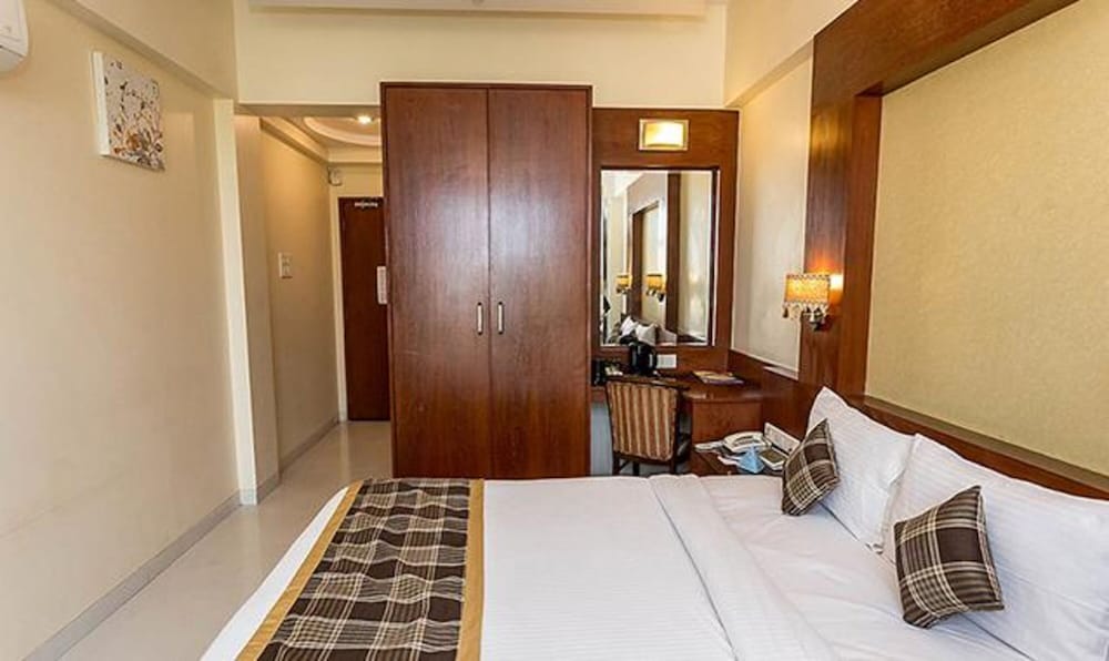 Фото Fabhotel Poco Loco