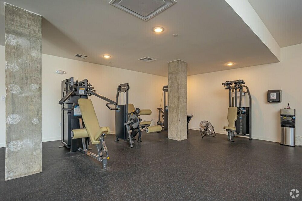 Фото 6324 Chef Menteur Hwy