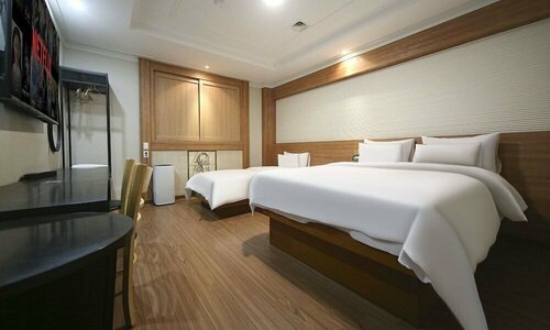 Гостиница Hotel Feel Green в Кояне