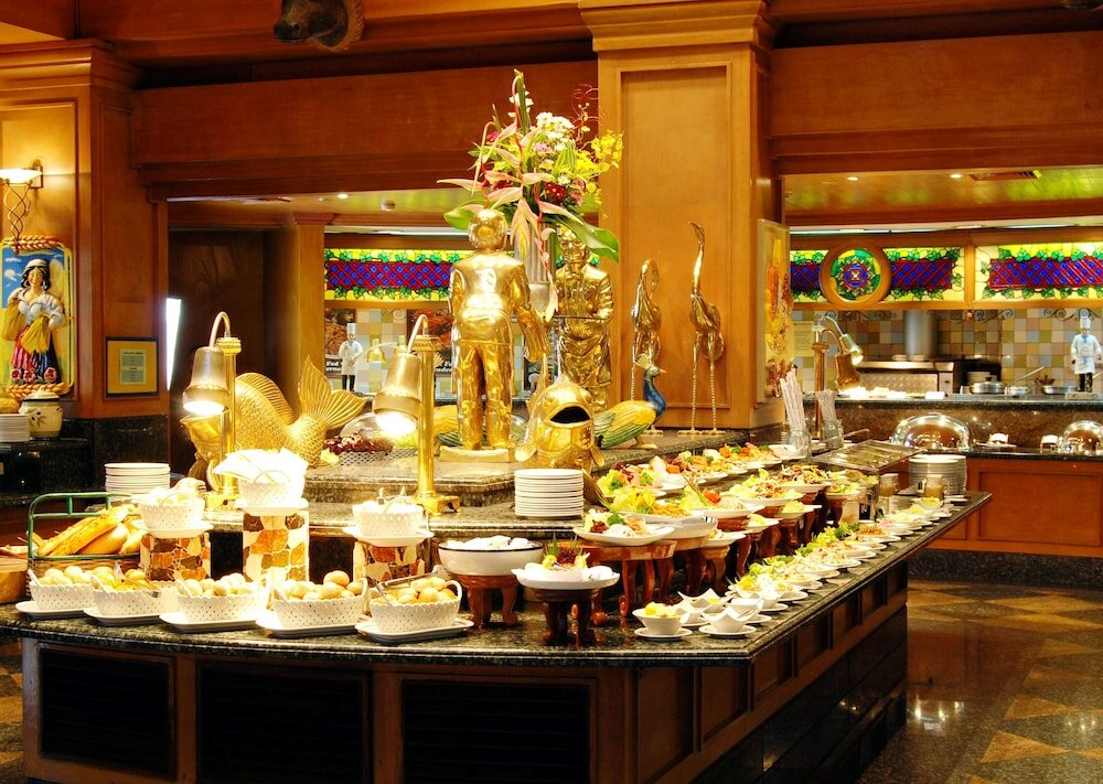 Фото Century Park Hotel