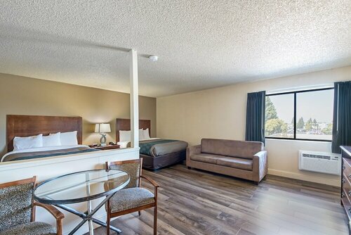 Гостиница Sutter Inn в Юба Сити