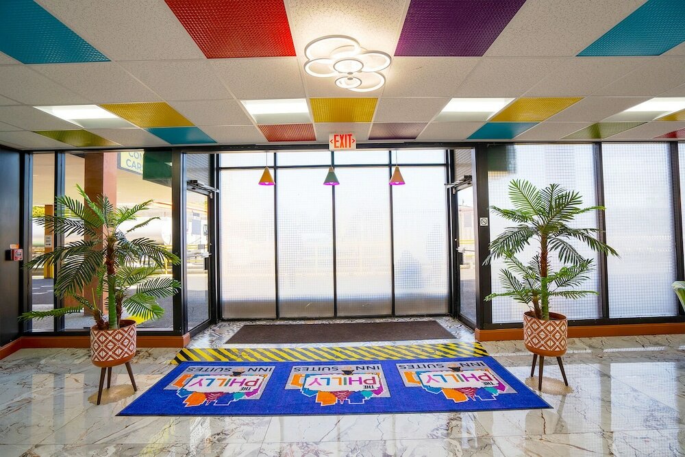 Фото Philly Inn & Suites