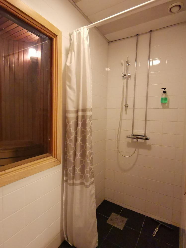 Фото Crystal Plaza Hotel