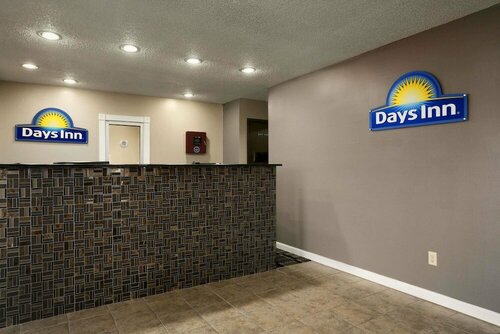 Гостиница Days Inn by Wyndham Cloverdale Greencastle