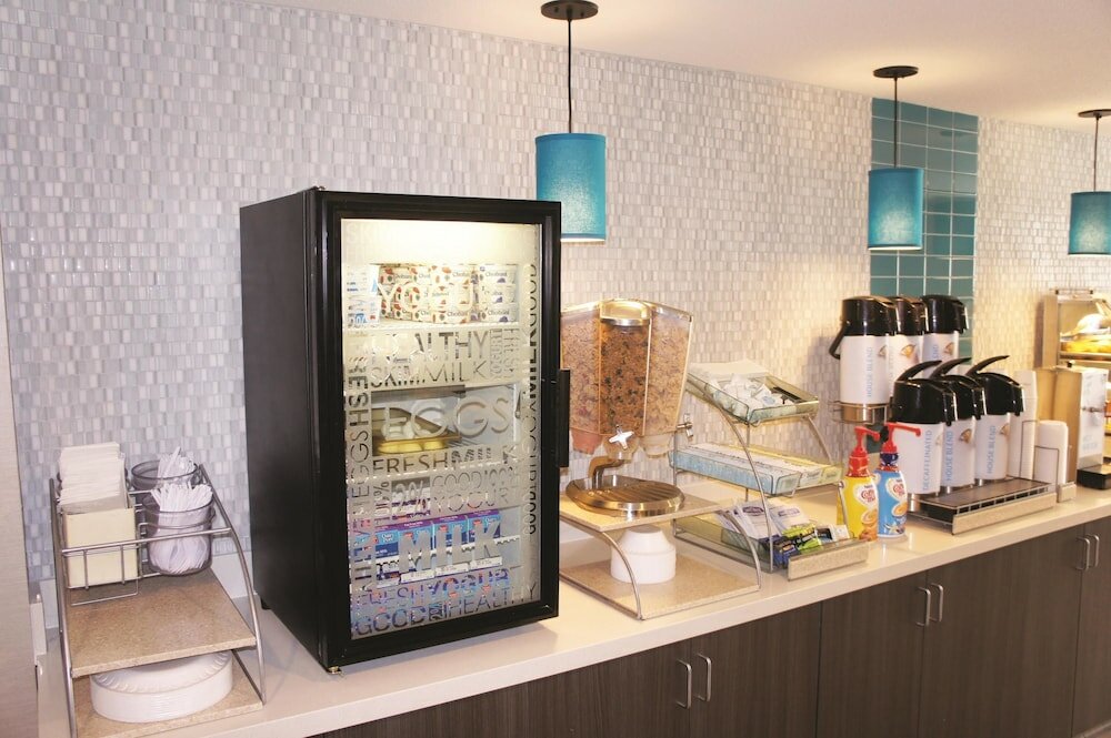 Фото La Quinta Inn & Suites by Wyndham Denver Aurora Medical