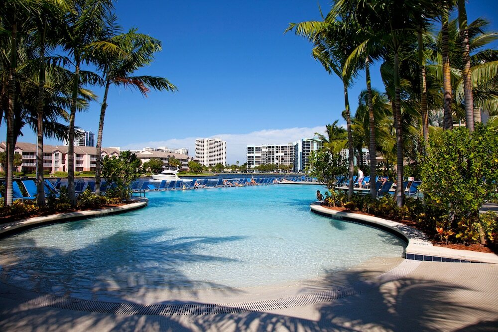 Фото DoubleTree Resort by Hilton Hollywood Beach