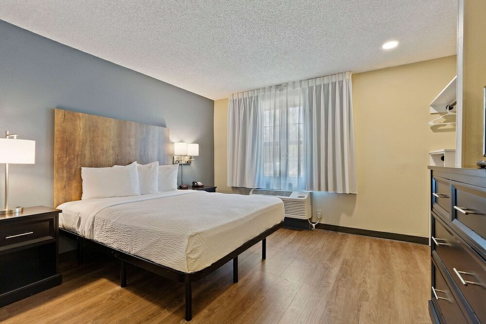Фото Extended Stay America Premier Suites - Union City - Dyer St