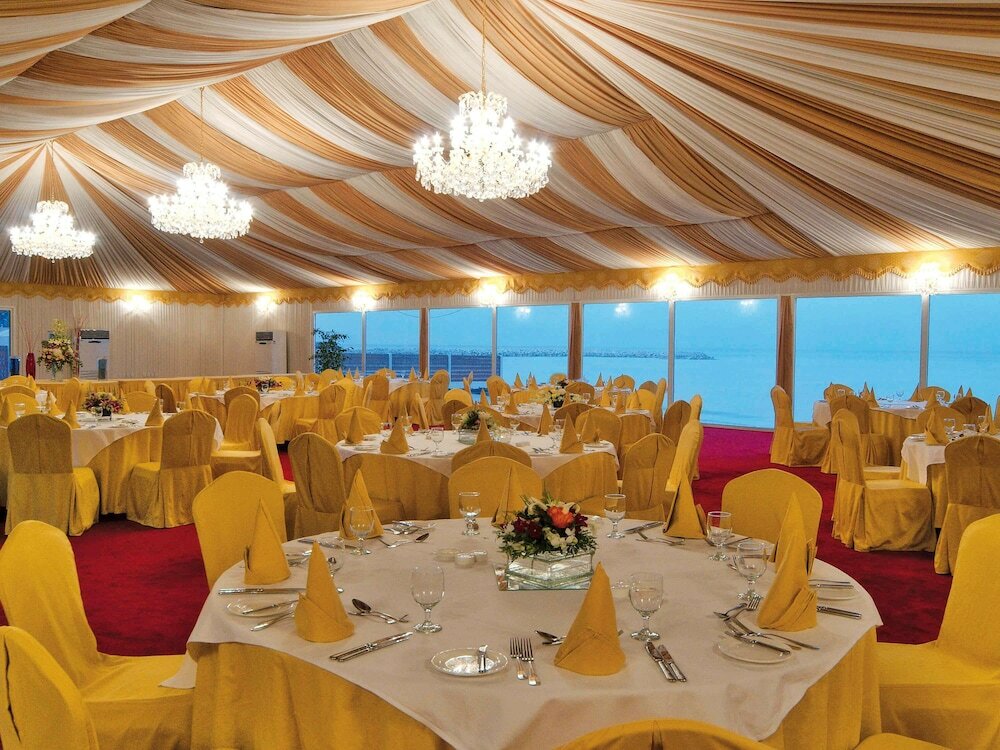 Фото Mövenpick Hotel & Resort Al Bida'a Kuwait