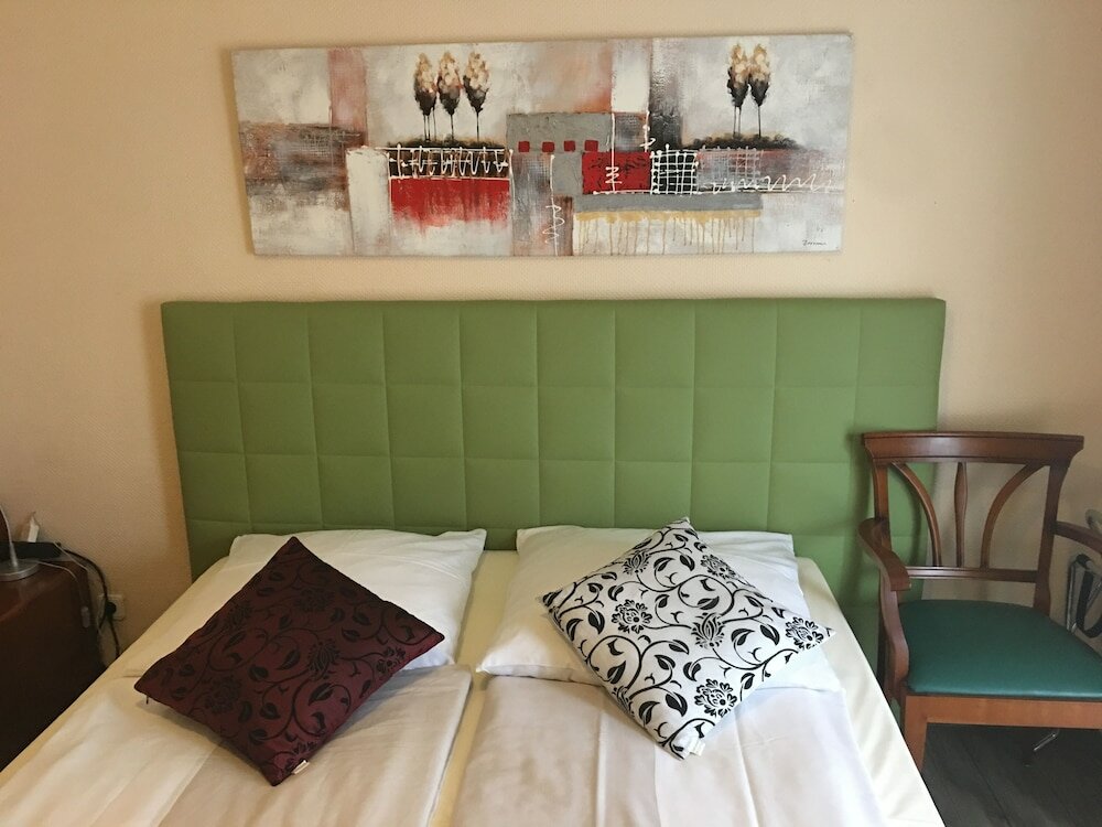 Фото Hotel Alt Düsseldorf