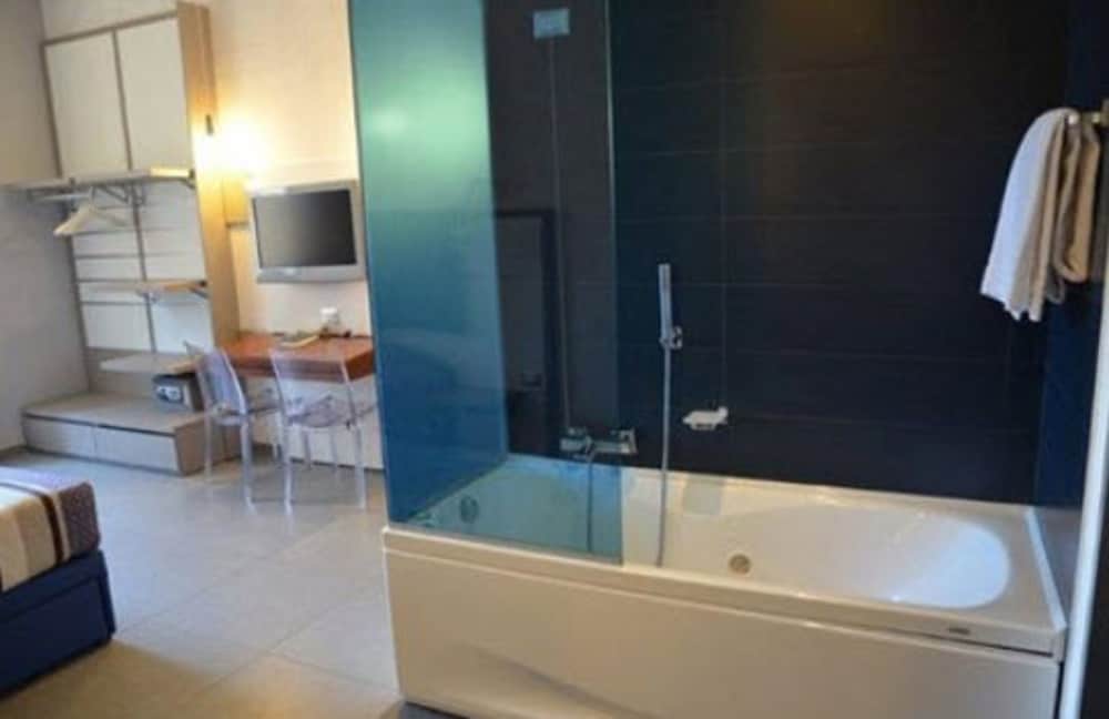 Фото Hotel California