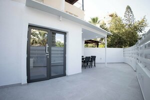 Гостиница Phaedrus Living Luxury Mackenzie Flat