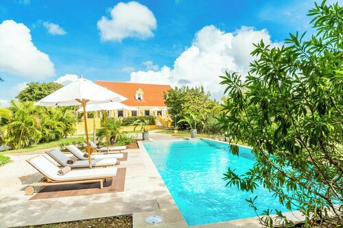 Гостиница Plantation Jan Thiel Lodge