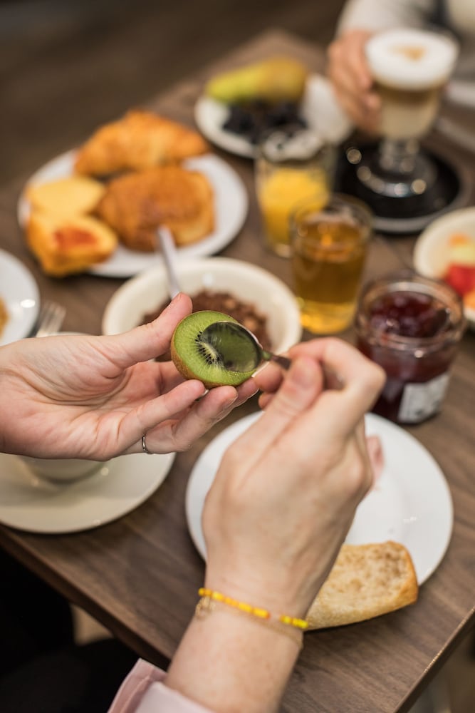 Фото Hôtel Restaurant Le Victoria