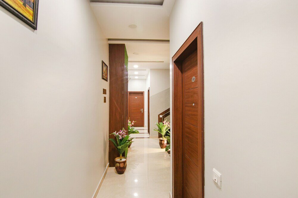 Фото Fabhotel Golden Enterprise