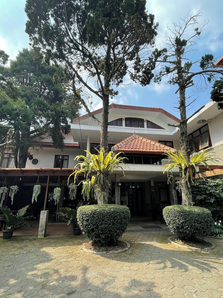 Фото Hotel Gegerkalong Asri