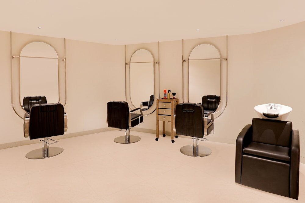 Фото Aurika, Mumbai Skycity – Luxury by Lemon Tree Hotels