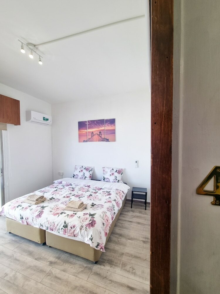 Фото CityCenter Rooms Next to the Beach