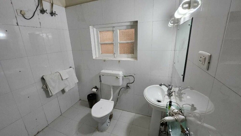 Фото Ivanhoe Hotel A Heritage Property