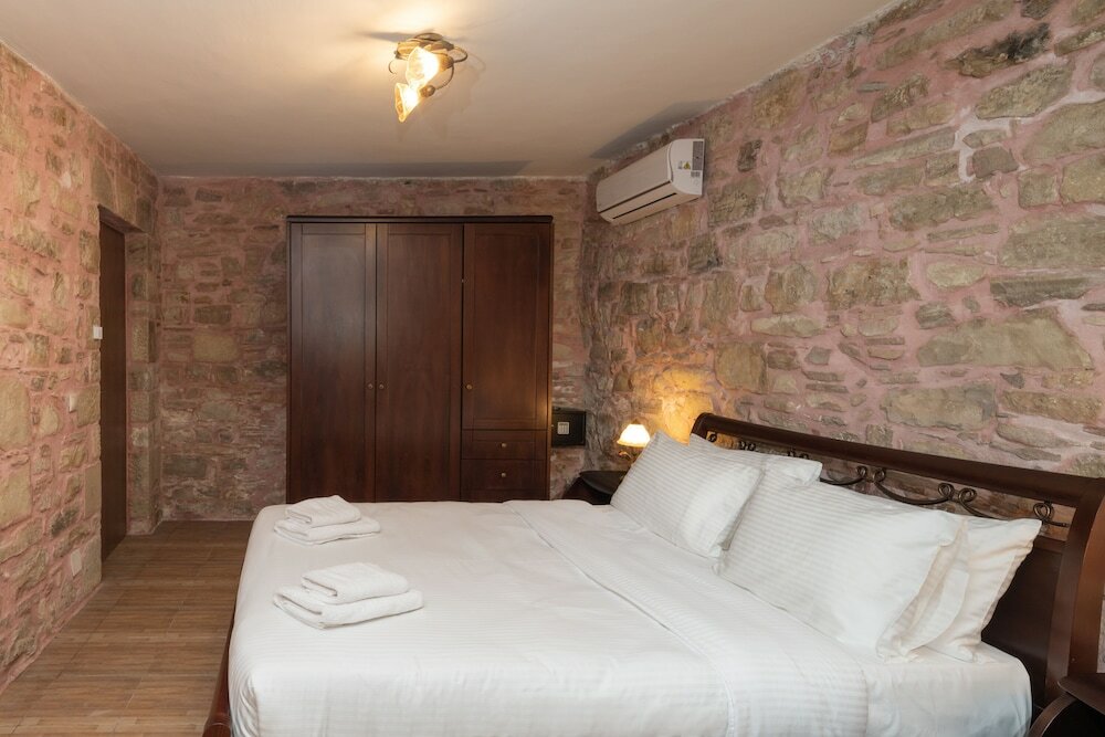 Фото Draganigo Luxury Stone Houses