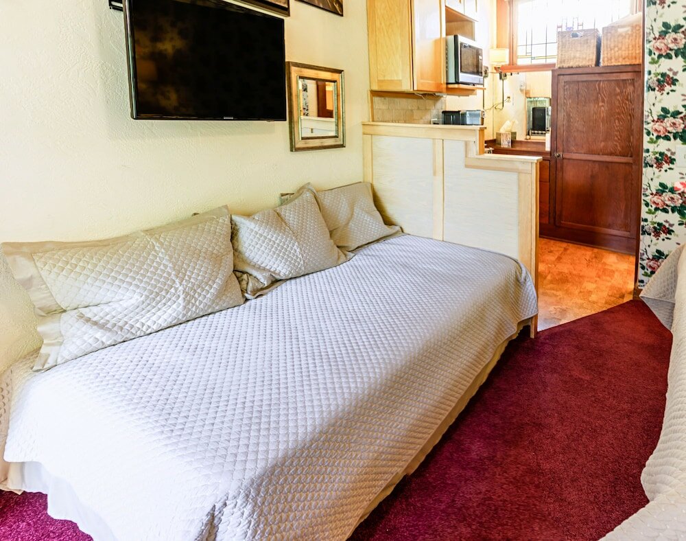 Фото A Cowslip's Belle Inn