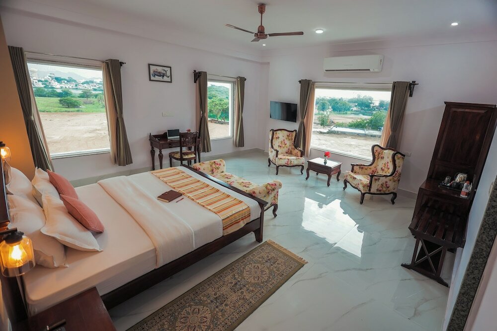 Фото Lake View Hotel Revaas