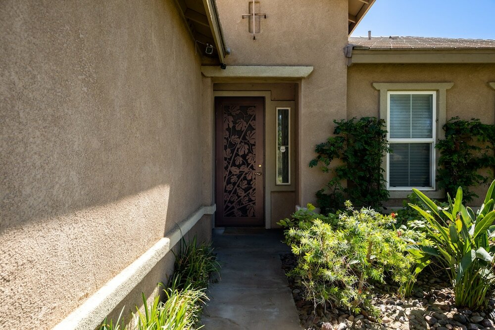 Фото Citrus and Waterfall
